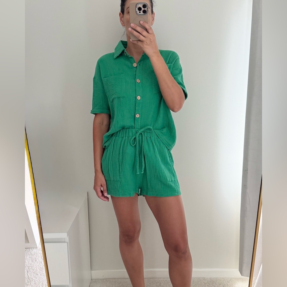 SHEIN 2 Pc Shorts & Top Set Size Small